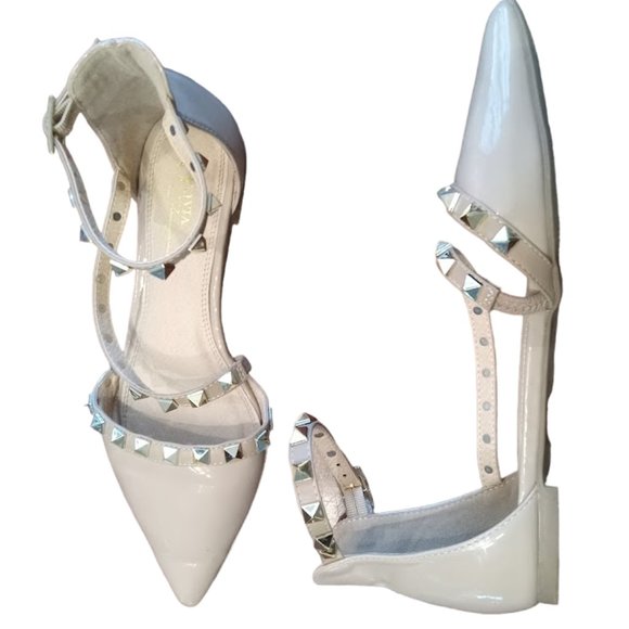 EC Olivia Ferragamo Tan Patent | Gold Studded Flats | Padded soles | Size: 5.5" - Picture 7 of 16